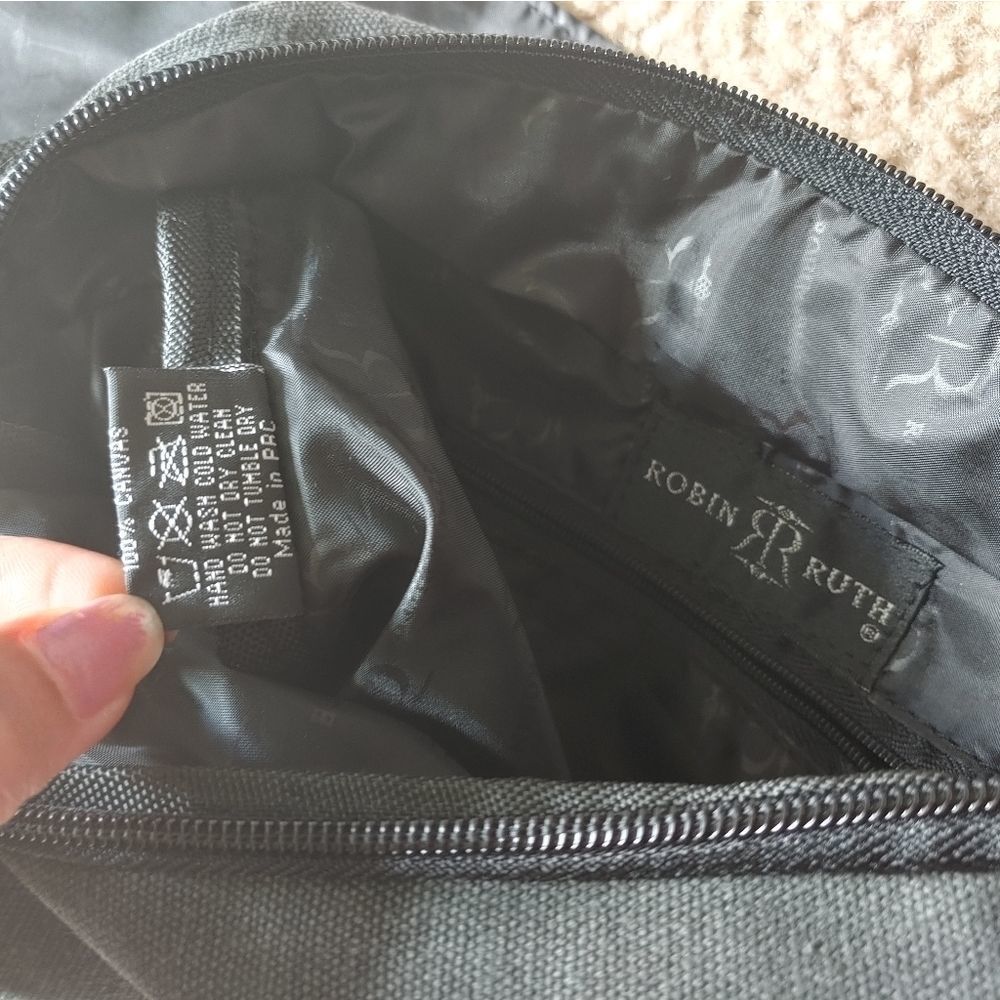 ROBIN RUTH MESSENGER BAG - Picture 9 of 11